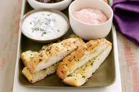 Turkish Bread With Dip
